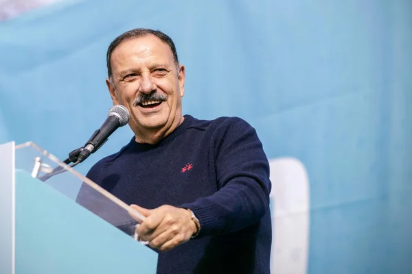 El PJ, dirigentes y legisladores salieron en apoyo de Quintela