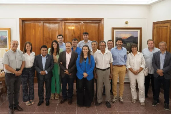 El Gobierno otorgó el fondo rotatorio a productores olivícolas