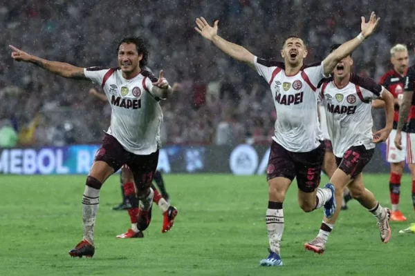 Lanús estrena el título de la Recopa ante Defensa y Justicia