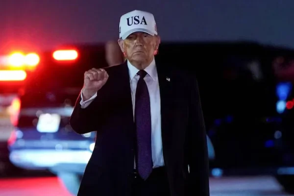 Trump confirmó que EEUU “destruyó y hundió” nueve barcos de la Marina del régimen iraní
