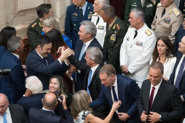 Llaryora, Pullaro y Jorge Macri, entre los gobernadores presentes para escuchar a Milei