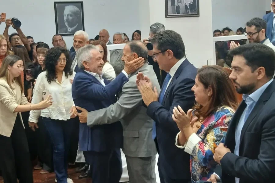 Ricardo Quintela junto a Armando Molina