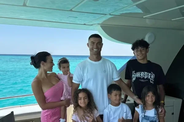 Cristiano Ronaldo abandonó Arabia Saudita tras los ataques a la embajada de Estados Unidos
