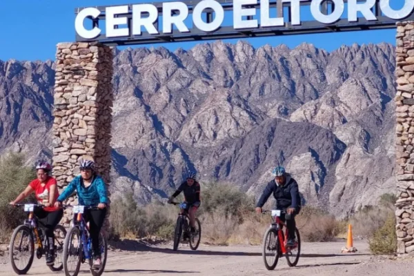 Invitan a trekking entre los paisajes serranos