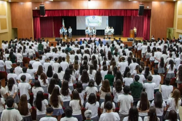 Renovaron mobiliario en el Colegio San Martín