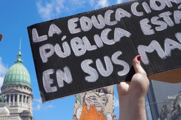 Docentes universitarios proponen un paro por 