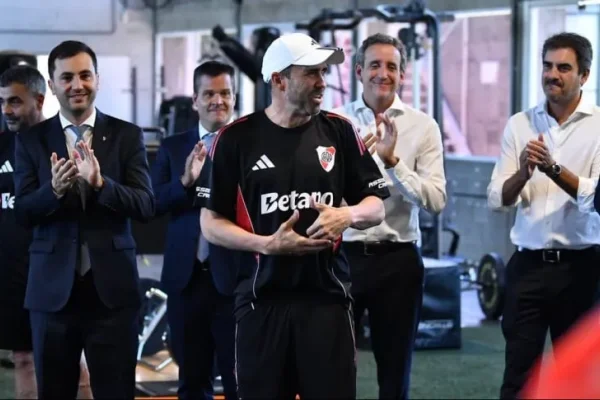 Coudet ya piensa en Huracán y le transmitió su primer mensaje al plantel de River