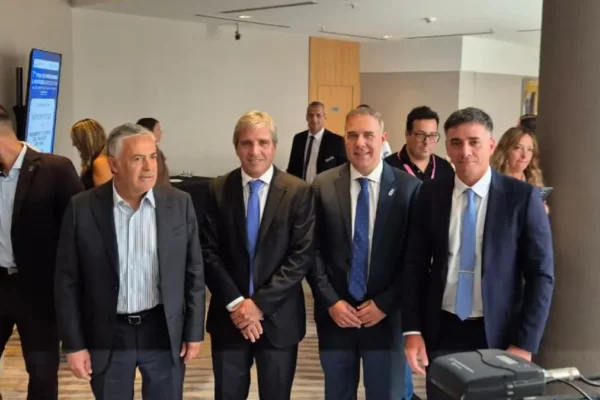 Paro vitivinícola en plena Vendimia mientras Luis Caputo promete inversiones récord para el sector