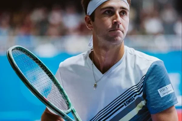 Etcheverry y Ugo Carabelli van por un lugar  del Masters 1000 de Indian Wells
