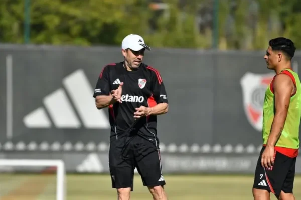 Coudet espera por Quintero para definir su primer equipo en River