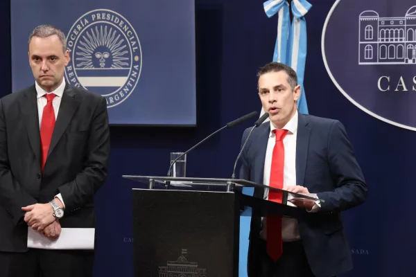 Reforma laboral: el Gobierno prepara su estrategia para defenderse del amparo judicial que presentó la CGT