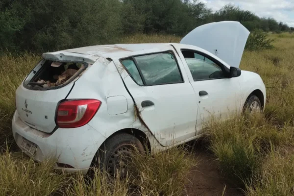 Perdió el control de su automóvil y volcó sobre Ruta 38