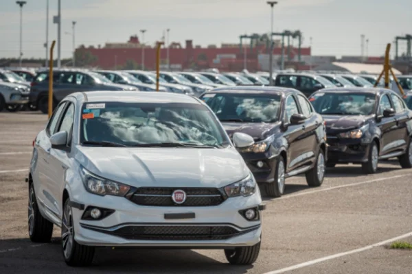 “Mes complejo”: la venta de autos 0km se derrumbó en febrero a nivel mensual e interanual
