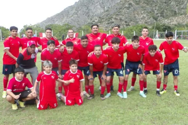 Independiente goleó y Miranda por penales accedieron a la final de la Liguilla en Sañogasta