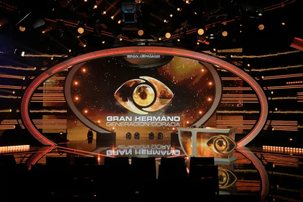 Escándalo en Gran Hermano: Una participante aseguró tener una amistad con Santiago Del Moro