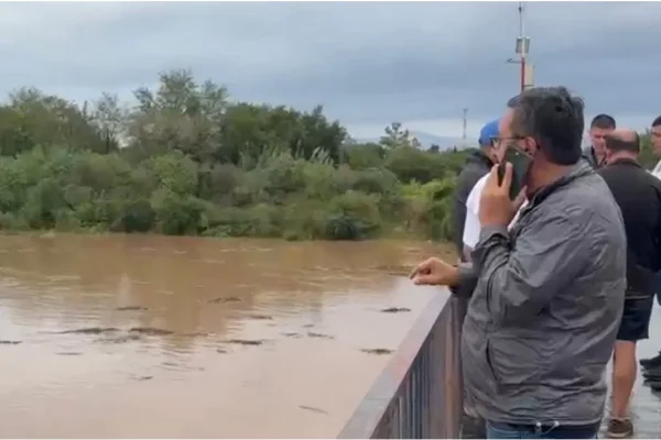 Alerta por fuertes tormentas en Tucumán: hay varias zonas inundadas