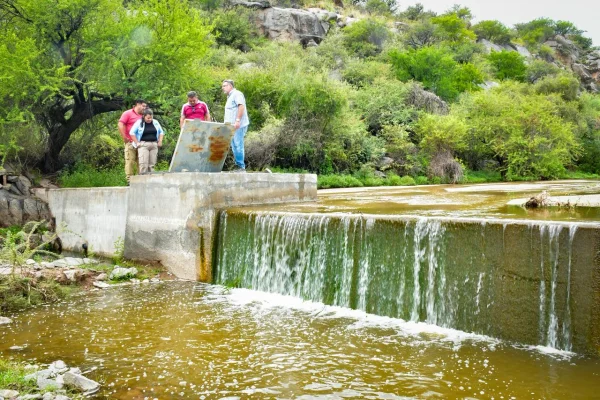 Se regulariza el sistema de distribución de agua en La Callana