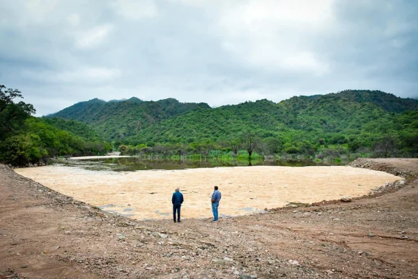 Las lluvias en Chamical pusieron a prueba y confirmaron el funcionamiento de las obras hídricas provinciales