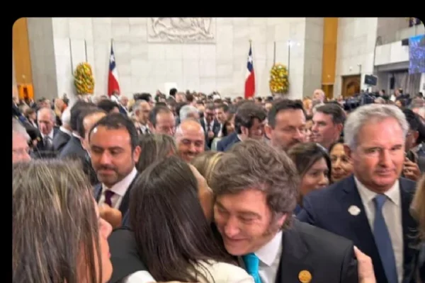 Milei sumó en Chile otra foto con Corina Machado