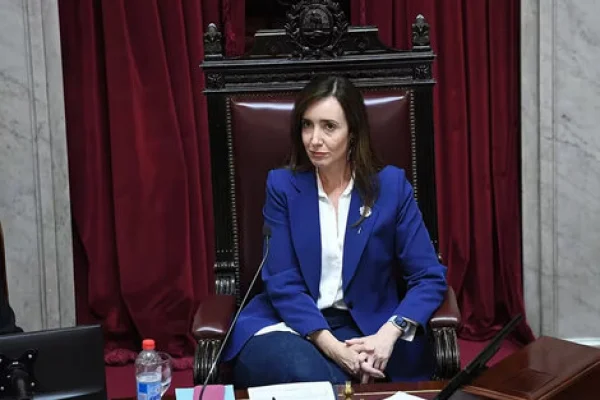 Villarruel denunció penalmente a Petri