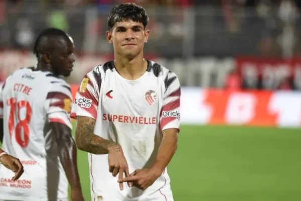 Estudiantes y Lanús se miden tras la derrotas en el Torneo Apertura