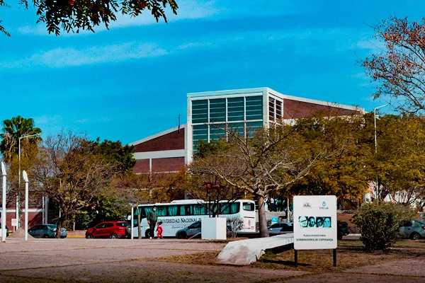 Las universidades públicas adhieren al paro de siete días