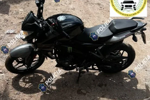 LLevó su motocicleta a verificar y se la secuestraron