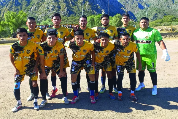 Fútbol: Deportivo Malanzán festejó ante Independiente de Guandacol