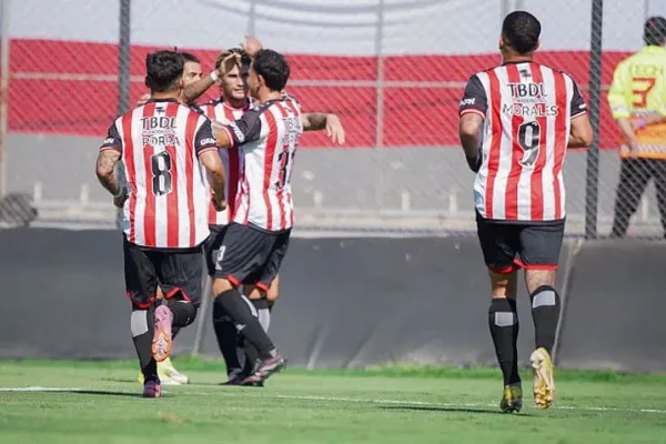 Barracas venció a Atlético Tucumán y se mete en zona de playoffs