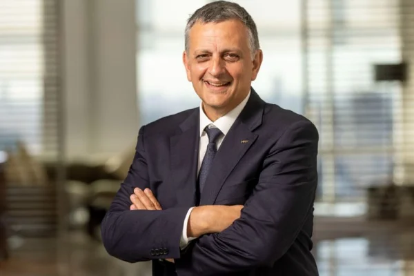 El CEO de YPF dijo que el aumento del petróleo es transitorio y que “se traslada lo mínimo” al consumidor