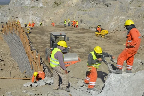 Construcción: Preocupación por despidos y parálisis de obras en La Rioja
