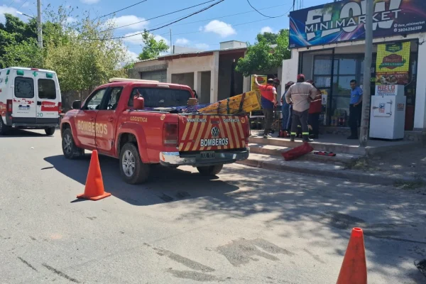Repartidor cayó de un camión y sufrió heridas varias