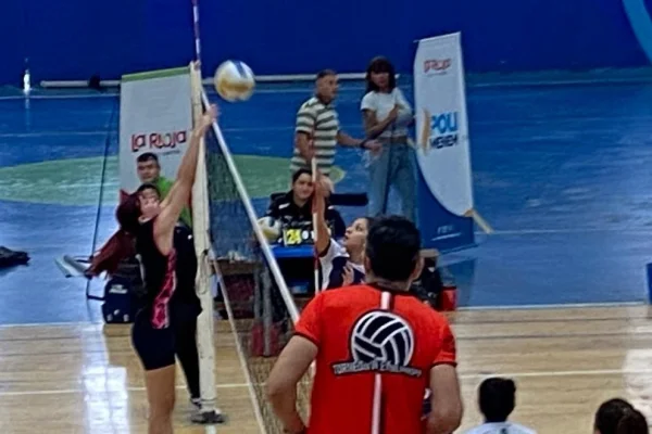 Vóleibol: Disputaron la primera fecha del Torneo Municipal