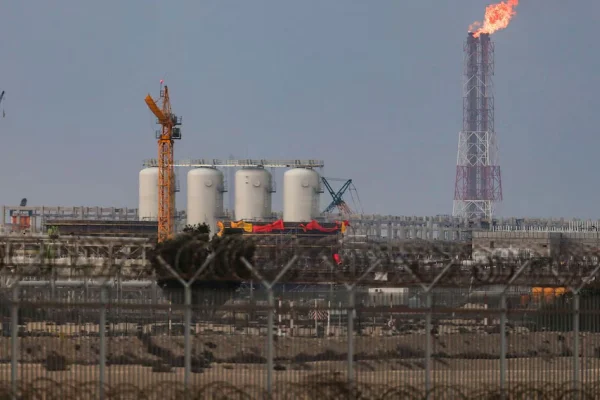 Qatar expulsó a diplomáticos de Irán tras el ataque del régimen contra la planta de gas Ras Laffan