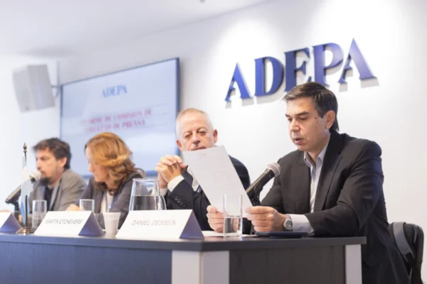 Advierten tensión entre poder público y prensa