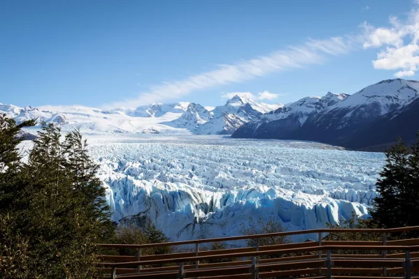 Glaciares: Greenpeace pidió una medida cautelar para garantizar la participación oral de 100 mil inscriptos
