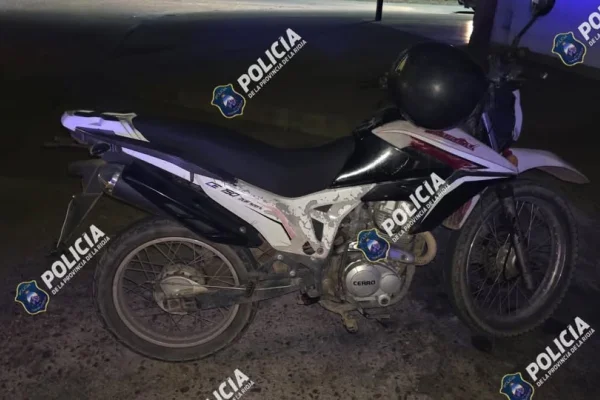 La Policía secuestró una motocicleta que estaba en estado de abandono