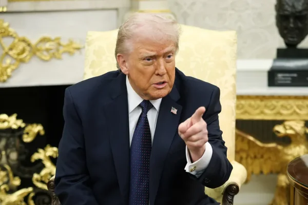 Trump critica a la OTAN y afirma que sin Estados Unidos es 
