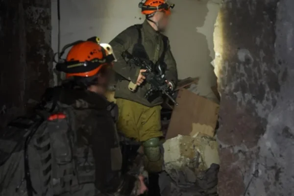 El sur de Israel bajo fuego: ataques con misiles iraníes dejan decenas de heridos en Arad y Dimona
