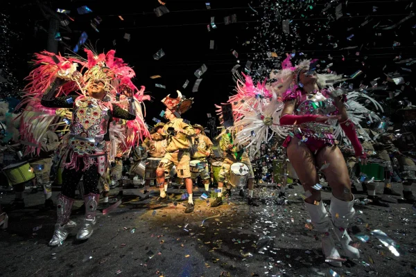 Más de 20 mil personas celebraron los Corsos Riojanos 2026 en una multitudinaria fiesta en el Yacampis
