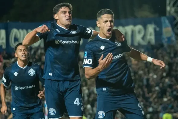 Independiente Rivadavia le ganó a Central y sigue como único líder de su zona