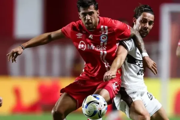 Argentinos Juniors le ganó el clásico a Platense de manera agónica en La Paternal