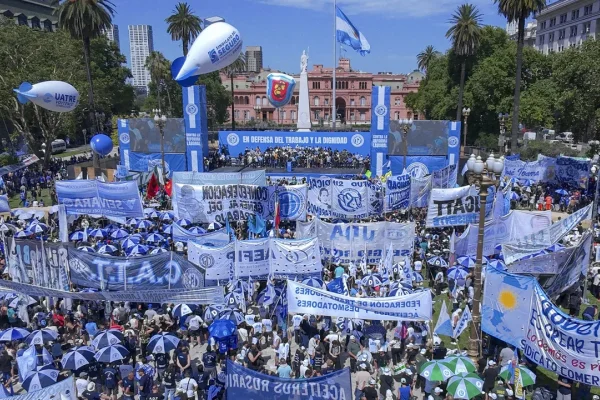 La CGT se suma a la marcha a Plaza de Mayo por los 50 años del Golpe