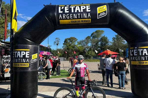 Agustín Durán y Enzo Luján brillaron en el Tour de France