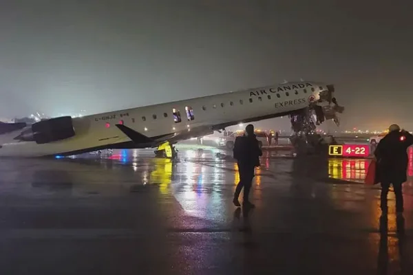 Choque fatal en EEUU: un avión de Air Canada colisionó con un camión en el aeropuerto