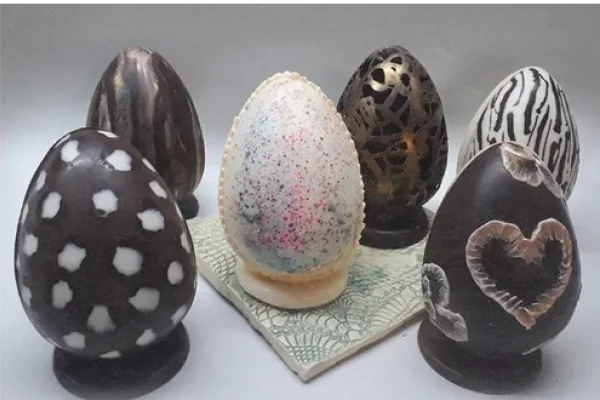 Alerta en el sector del chocolate: advierten que la producción de huevos de Pascua cayó hasta un 15%