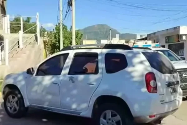 Un motociclista terminó herido tras un accidente en Avenida Luis Vernet