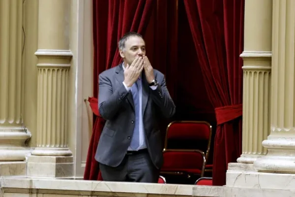 Adorni retoma las conferencias: el plan para recuperar la agenda y dejar atrás los cuestionamientos