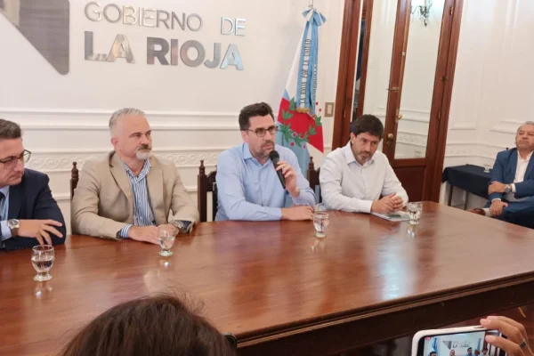 El Gobierno de la Provincia negó versiones sobre embargos al Banco Rioja o al Parque Eólico