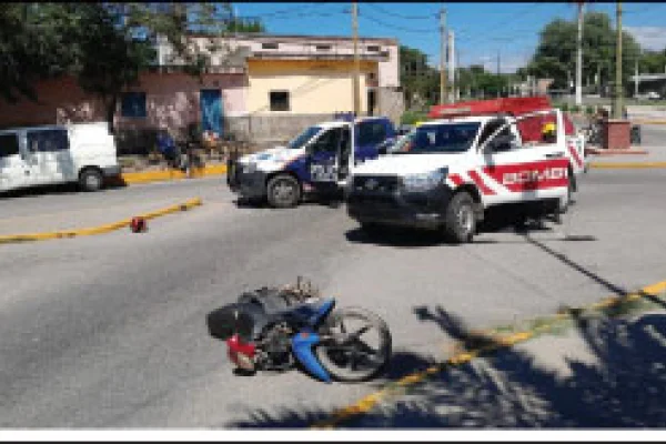 Violento choque dejó a una bebé y a su madre hospitalizadas